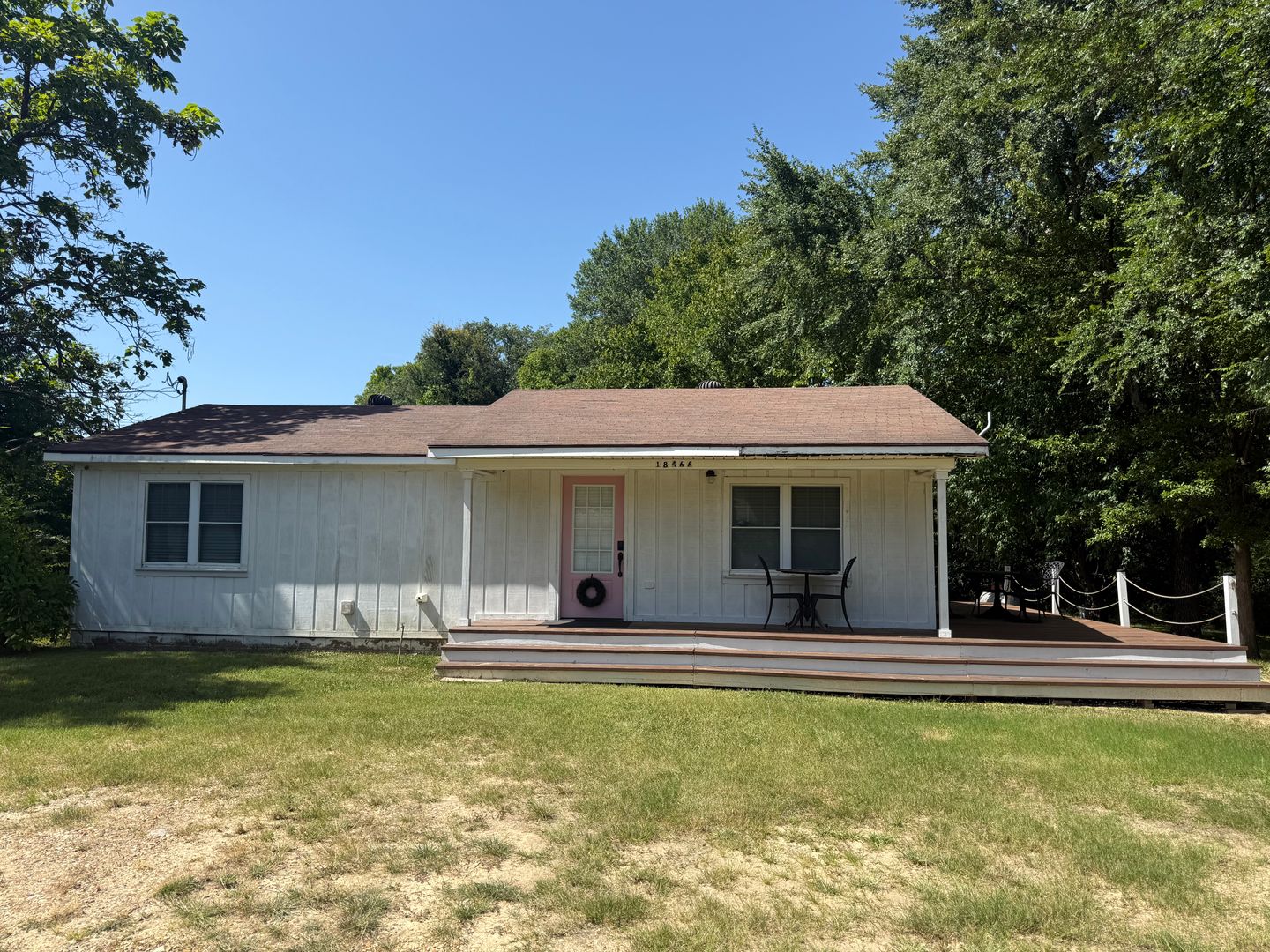 Spiro House: 18466 Short St