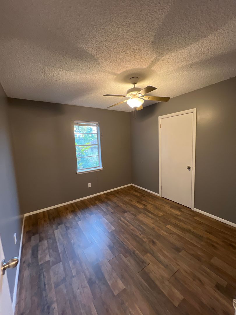 1007 H ST 5, BARLING, AR 72923