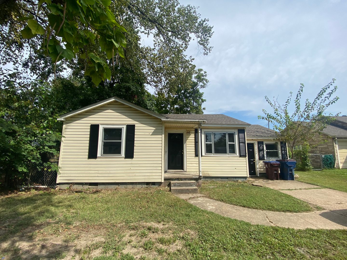 Fort Smith House: 4313 Spradling Ave.