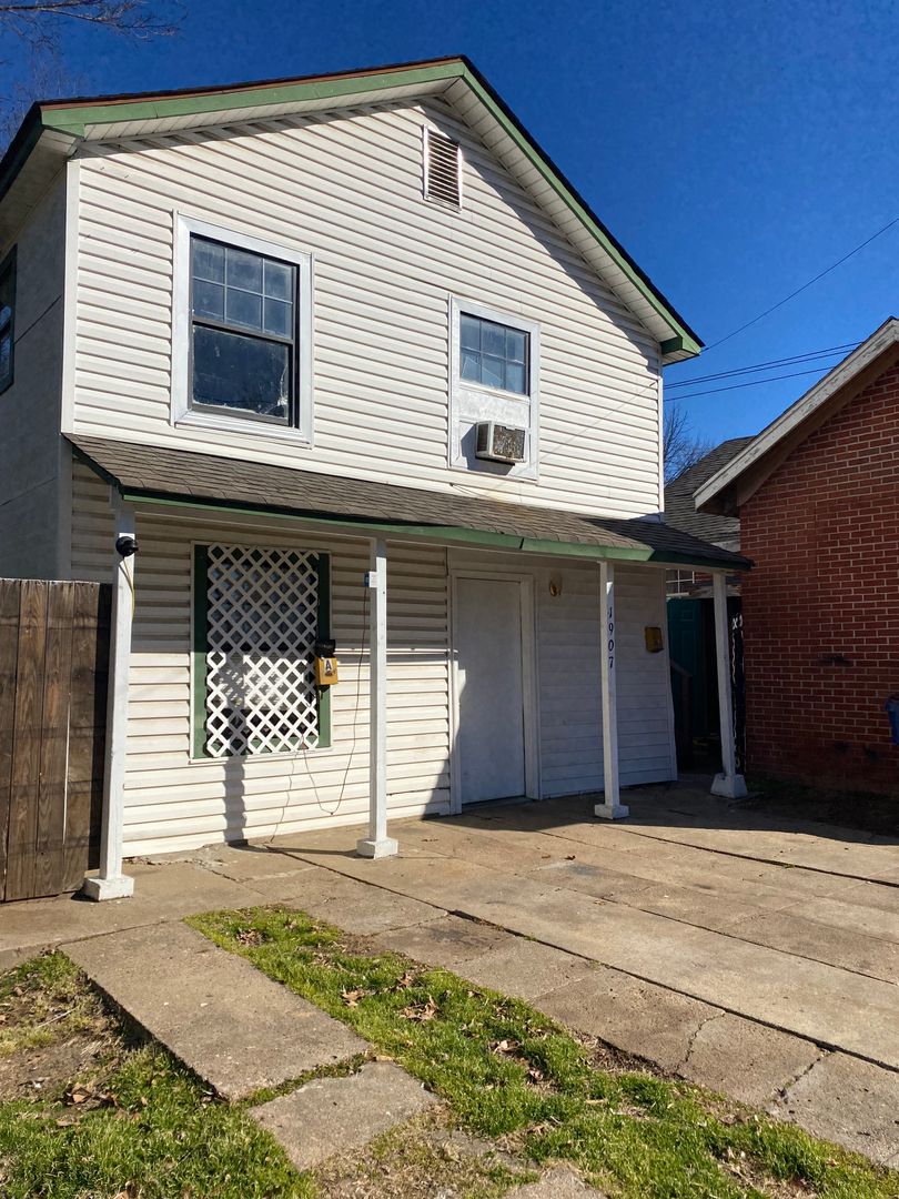 FORT SMITH Apartment: 1907 SOUTH H STREET