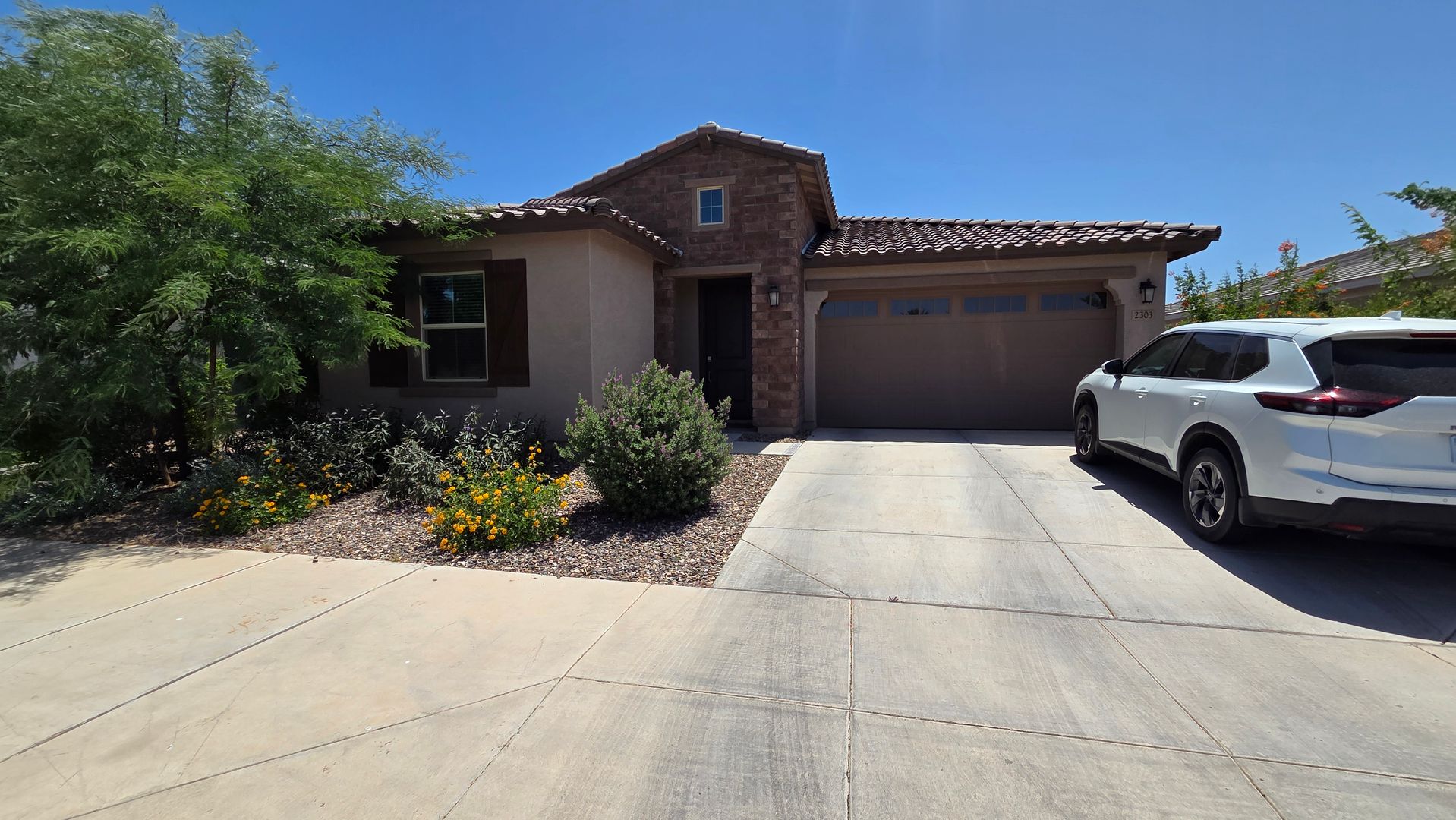 Gilbert House: 2303 E Citadel Dr