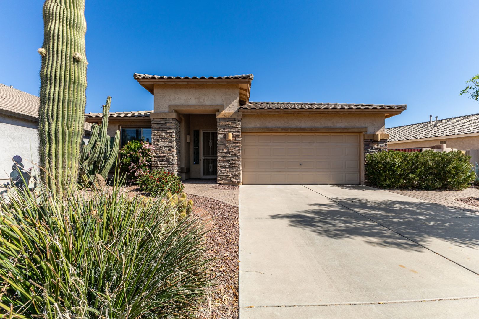 San Tan Valley House: 202 E Rock Wren Dr
