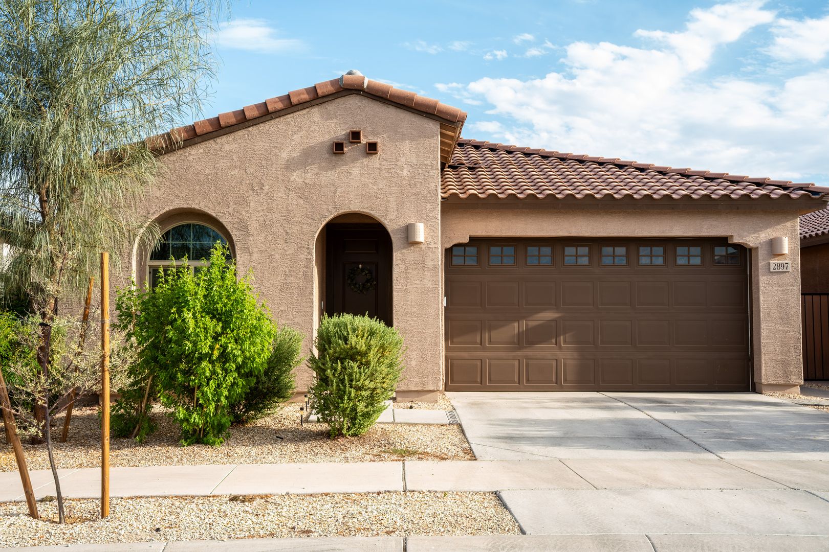 Apache Junction House: 2897 E. Yuma Ave