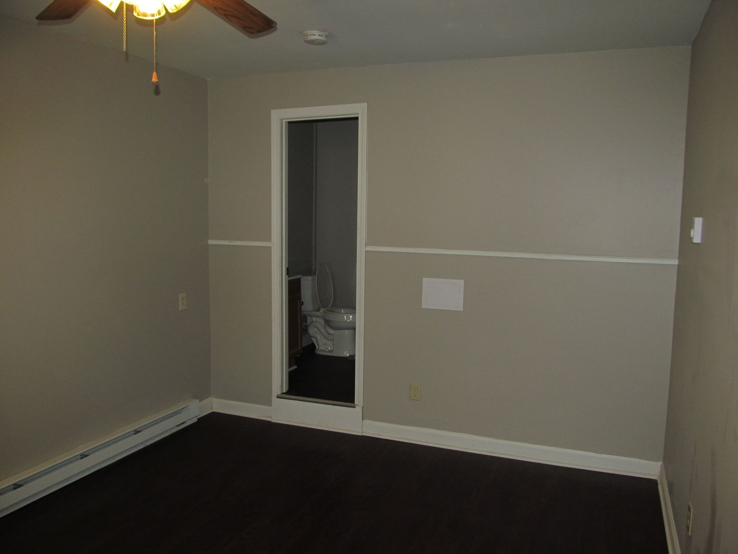 Yadkinville Apartment: 125 W Main St