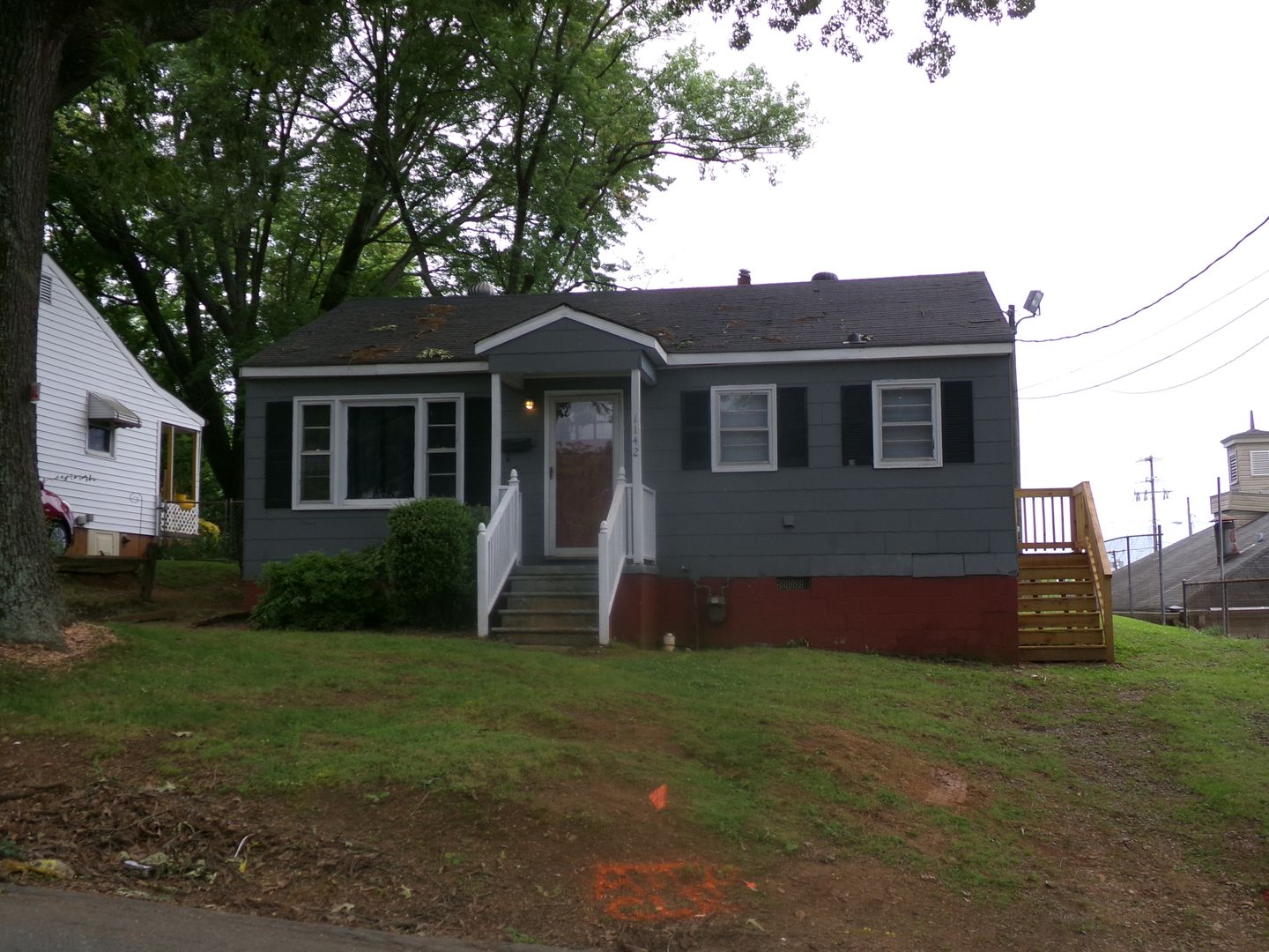 Winston-Salem House: 1142 Bank St.