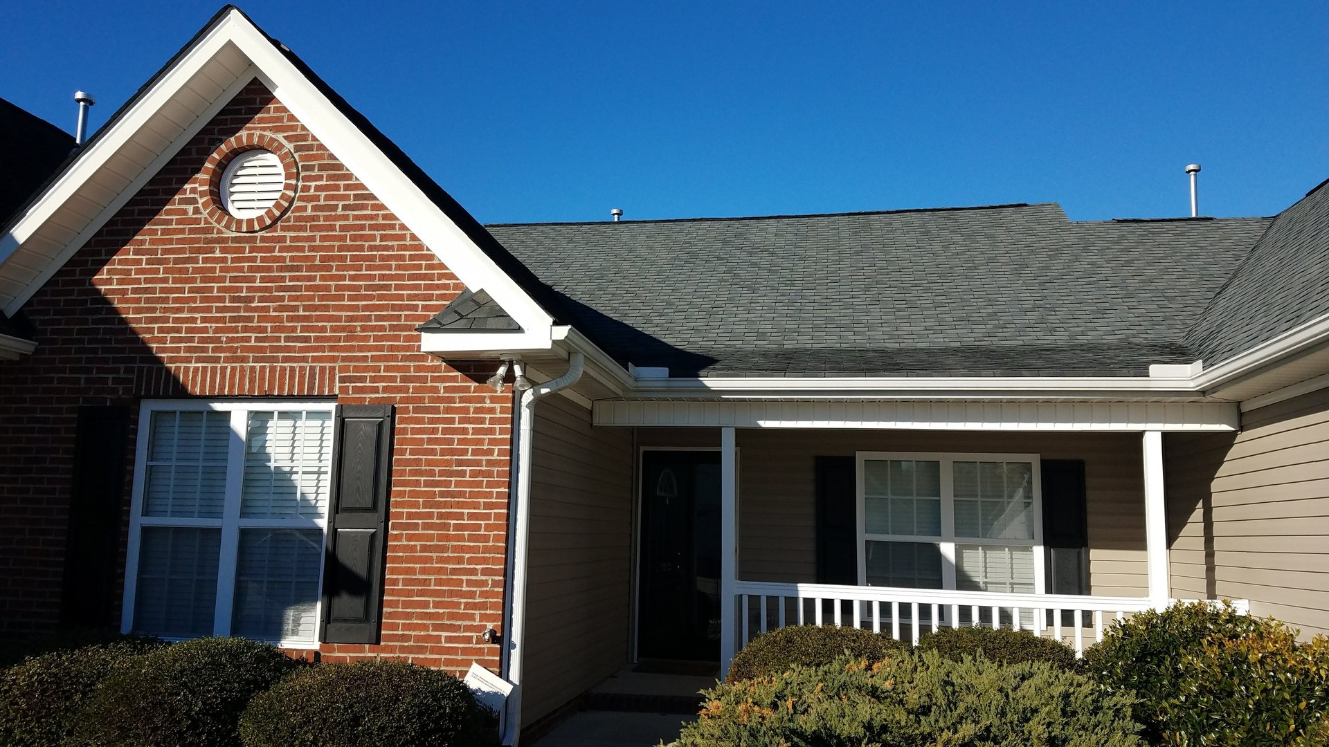 Winston Salem House: 3938 Parkview Ct