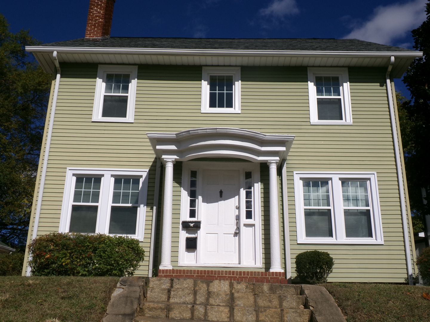 Winston-Salem Apartment: 1529 W First St