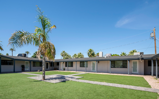 1 Bed 1 Bath Courtyard Style Unit! – photo 1