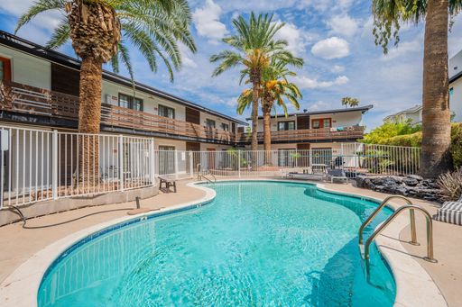 1 Bed | 1 Bath - Arcadia District! – photo 1