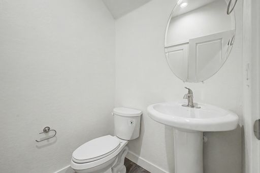 Elevated Everyday Living | Spacious 2 Bedroom Townhome Retreat – photo 1