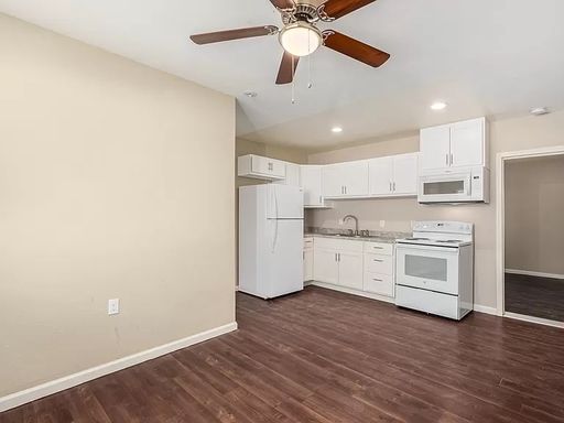26th Place Apartments – photo 1