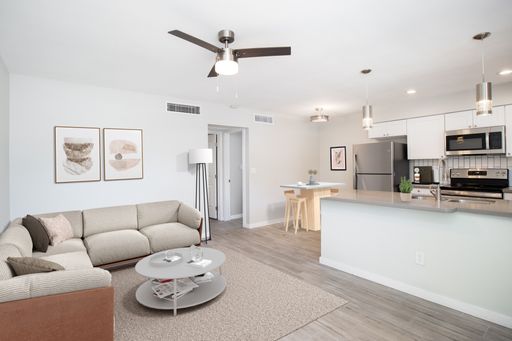Central Phoenix - Fully Renovated 1 bed 1 bath! – photo 1