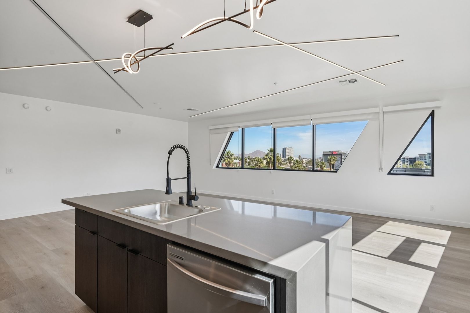 Phoenix Apartment: 1030 North 1st Street