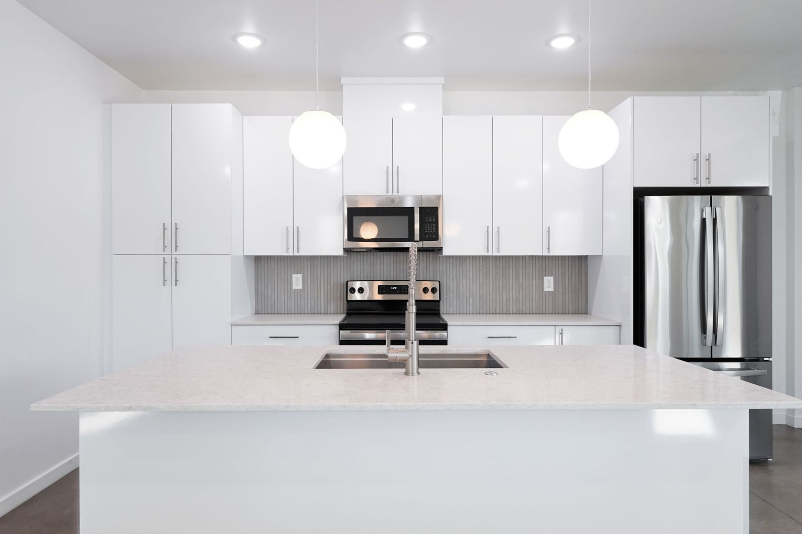 Chandler Apartment: 225 N Pleasant Drive