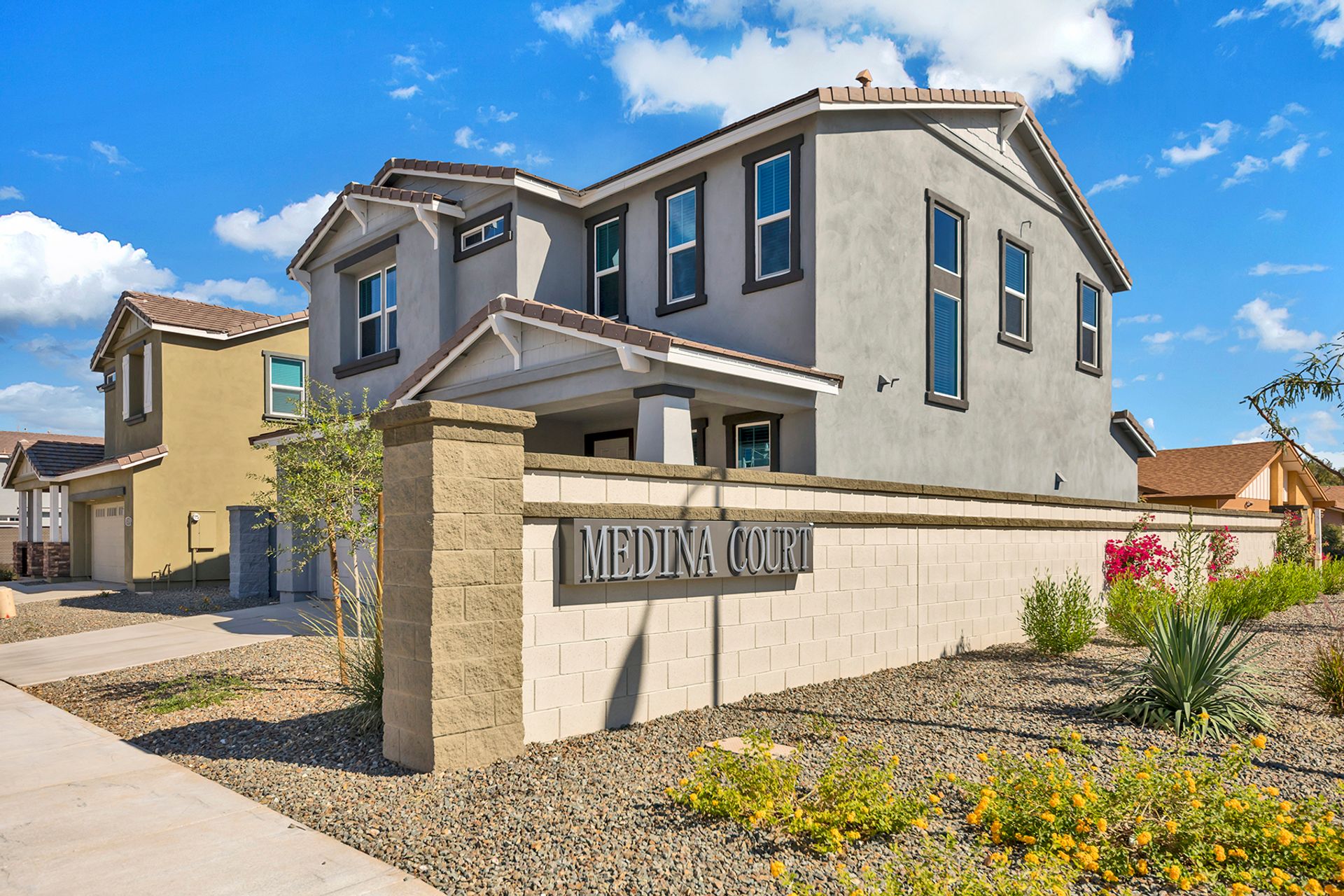 Mesa Townhome: 2350 S Wycliff Cir