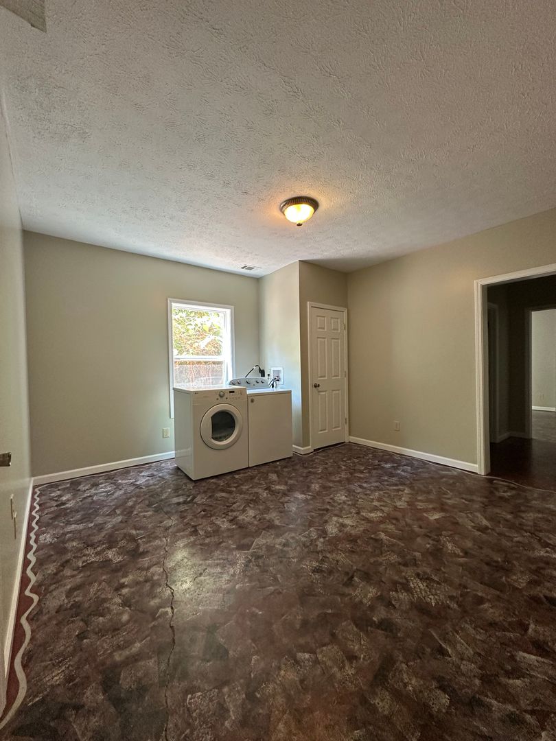 Laundry room at Marlin Street