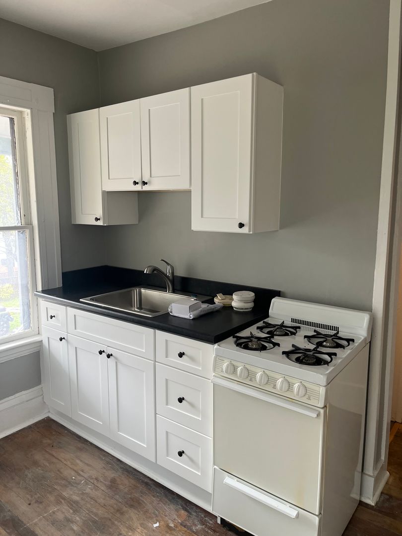 Burlington Apartment: 47 Adams St.