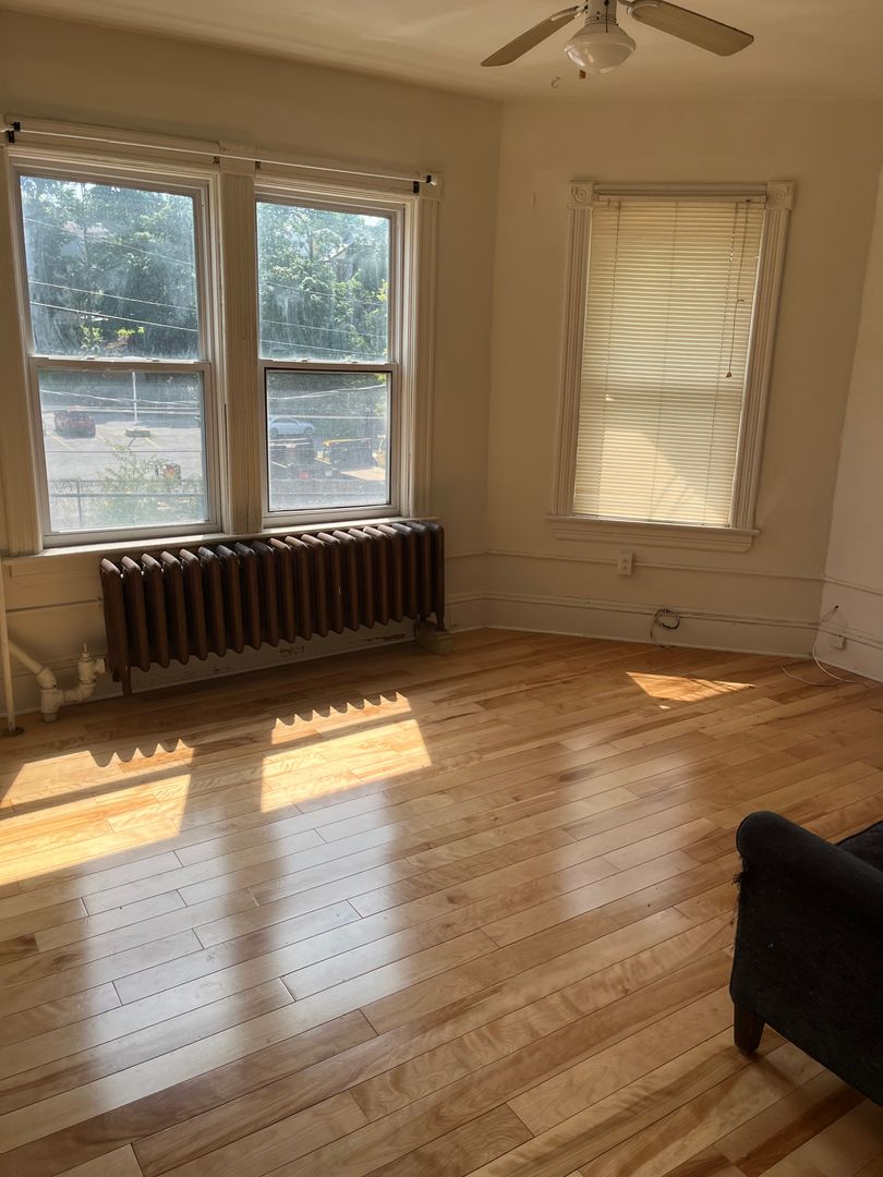 Burlington Apartment: 205-209 Church St.