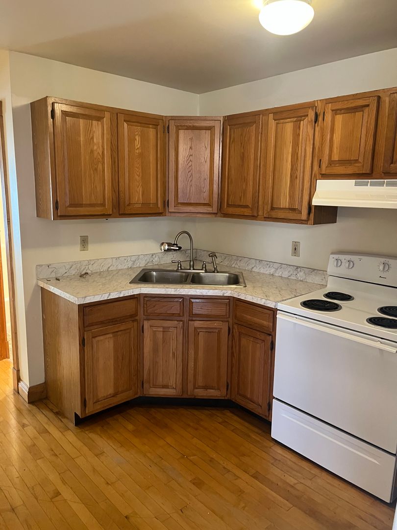 Burlington Apartment: 58-62 North Union St.