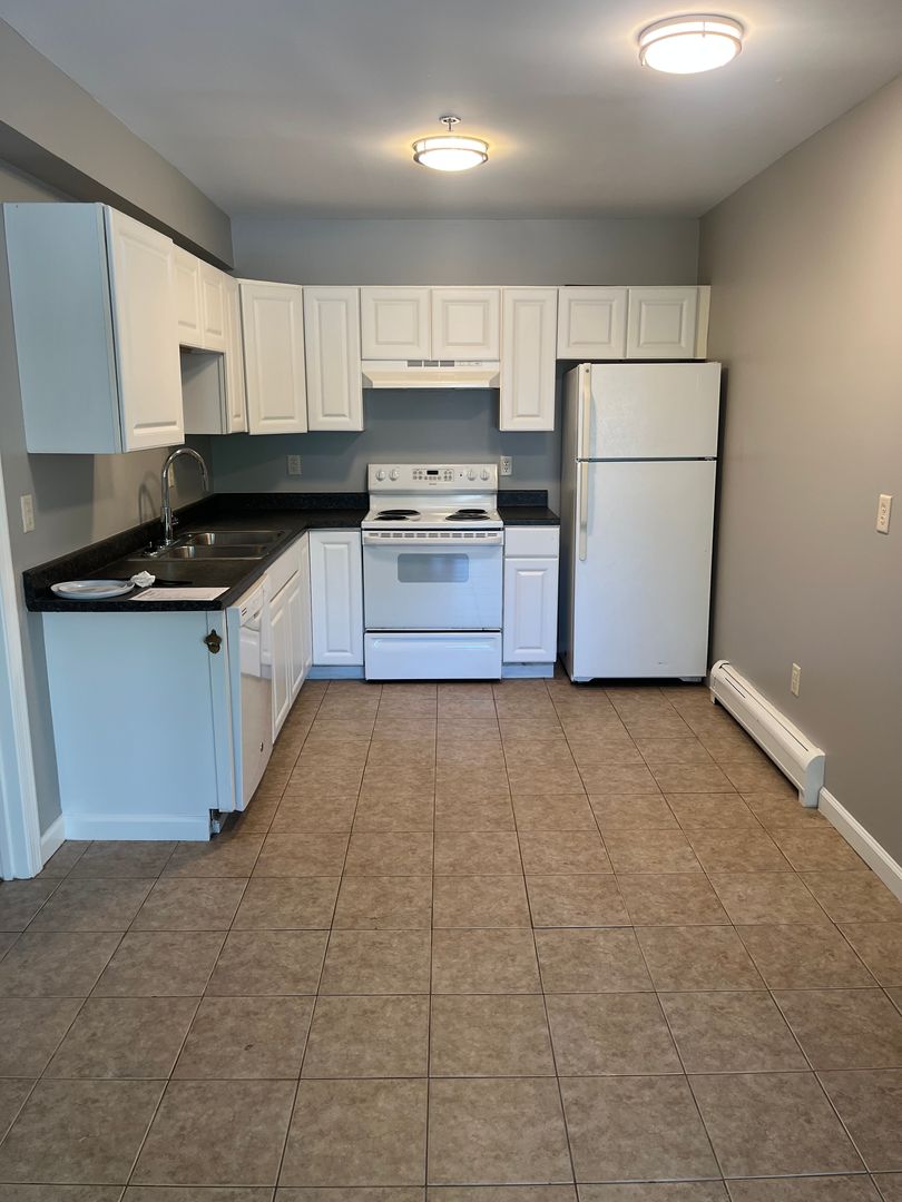 Burlington Apartment: 135-137 Pearl St.