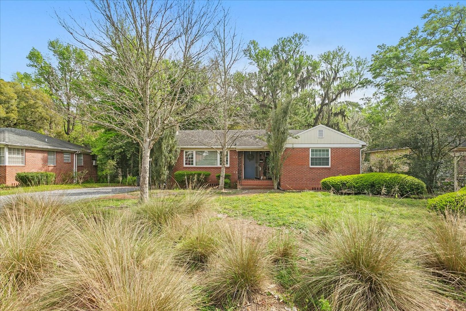 Jacksonville House: 4527 Peachtree Circle E.