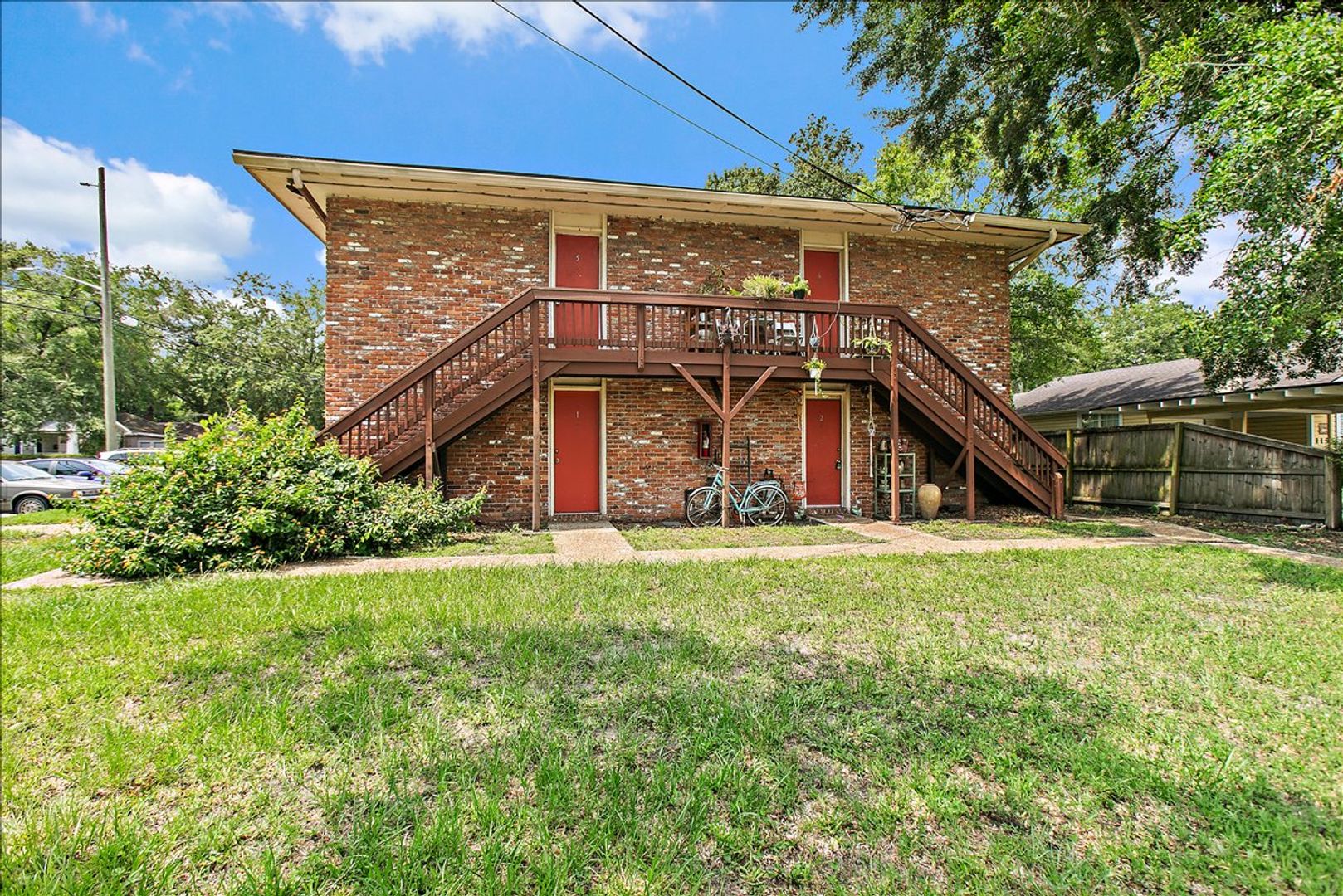 Jacksonville Apartment: 3307 Mayflower Street