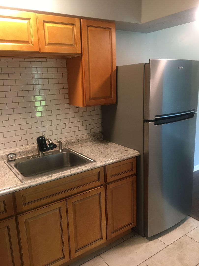 Jacksonville Apartment: 3307 Mayflower Street