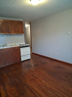 1 Bedroom 1 Bath in Maplewood HEAT INCLUDED