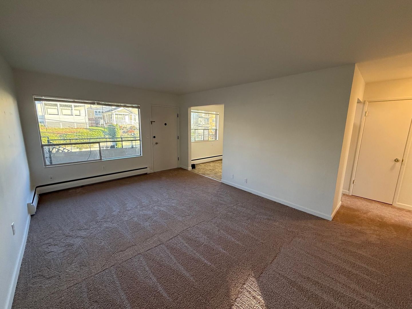 Seattle Apartment: 920 6th Ave North