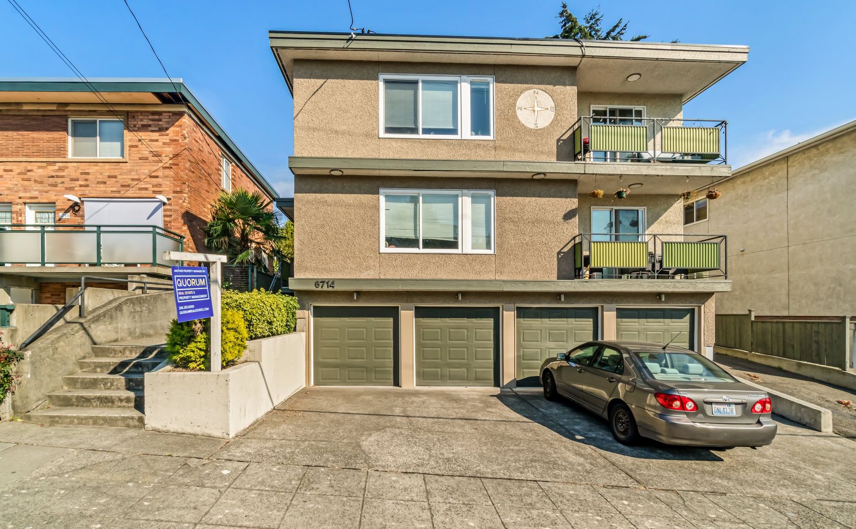 Seattle Apartment: 6714 24th Avenue NW