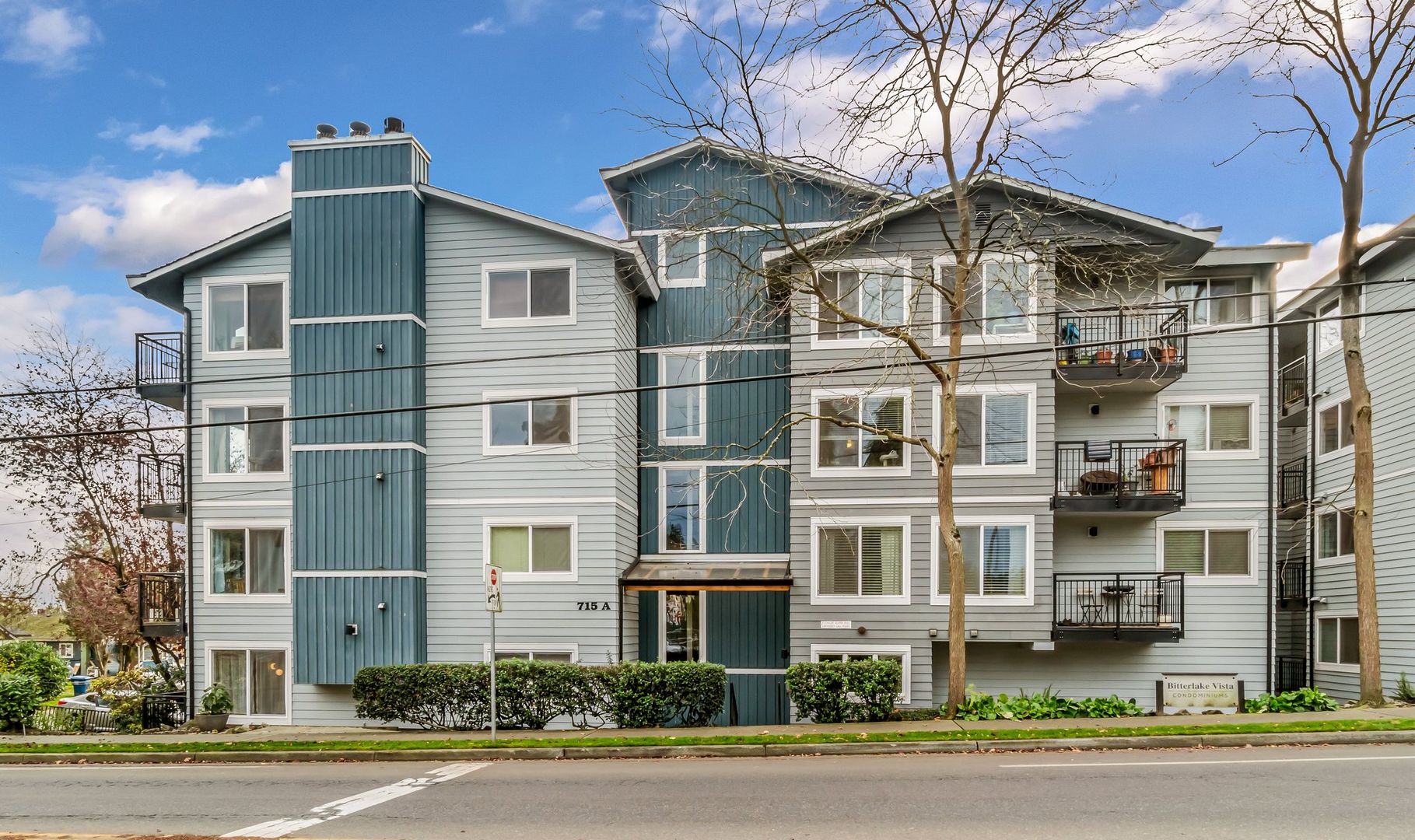 Seattle Condo: 715 N 130th Street