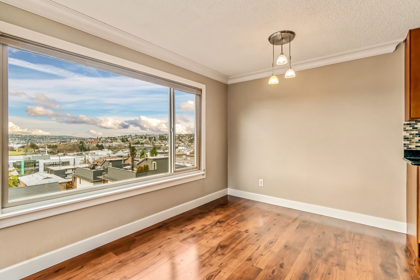 Seattle Condo: 2703 Boylston Ave E #304