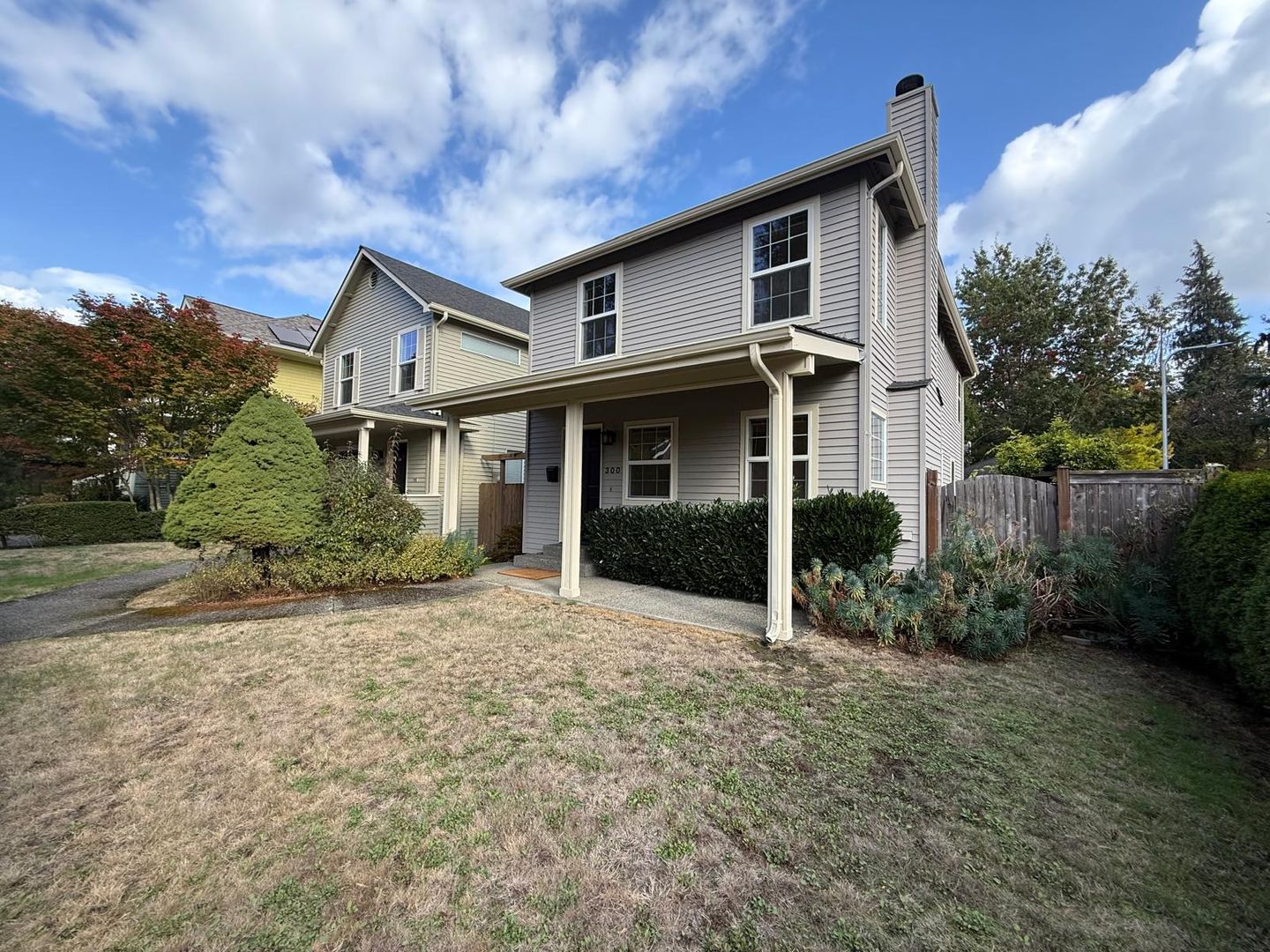 Seattle House: 300 32nd Avenue