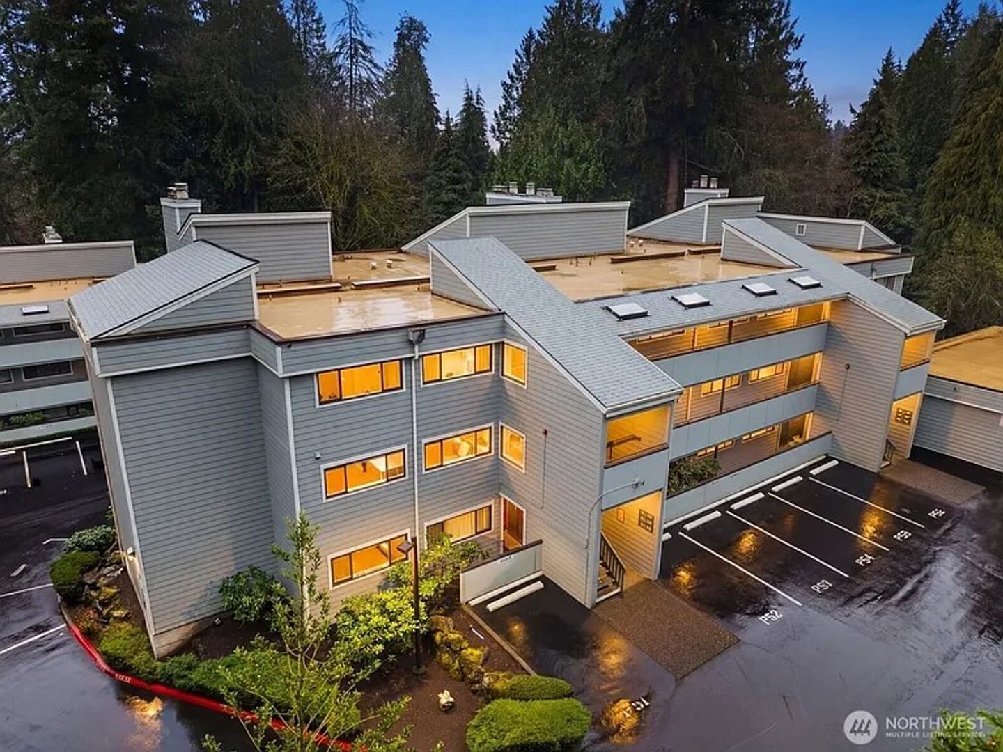 Seattle Condo: 13741 15th Ave NE