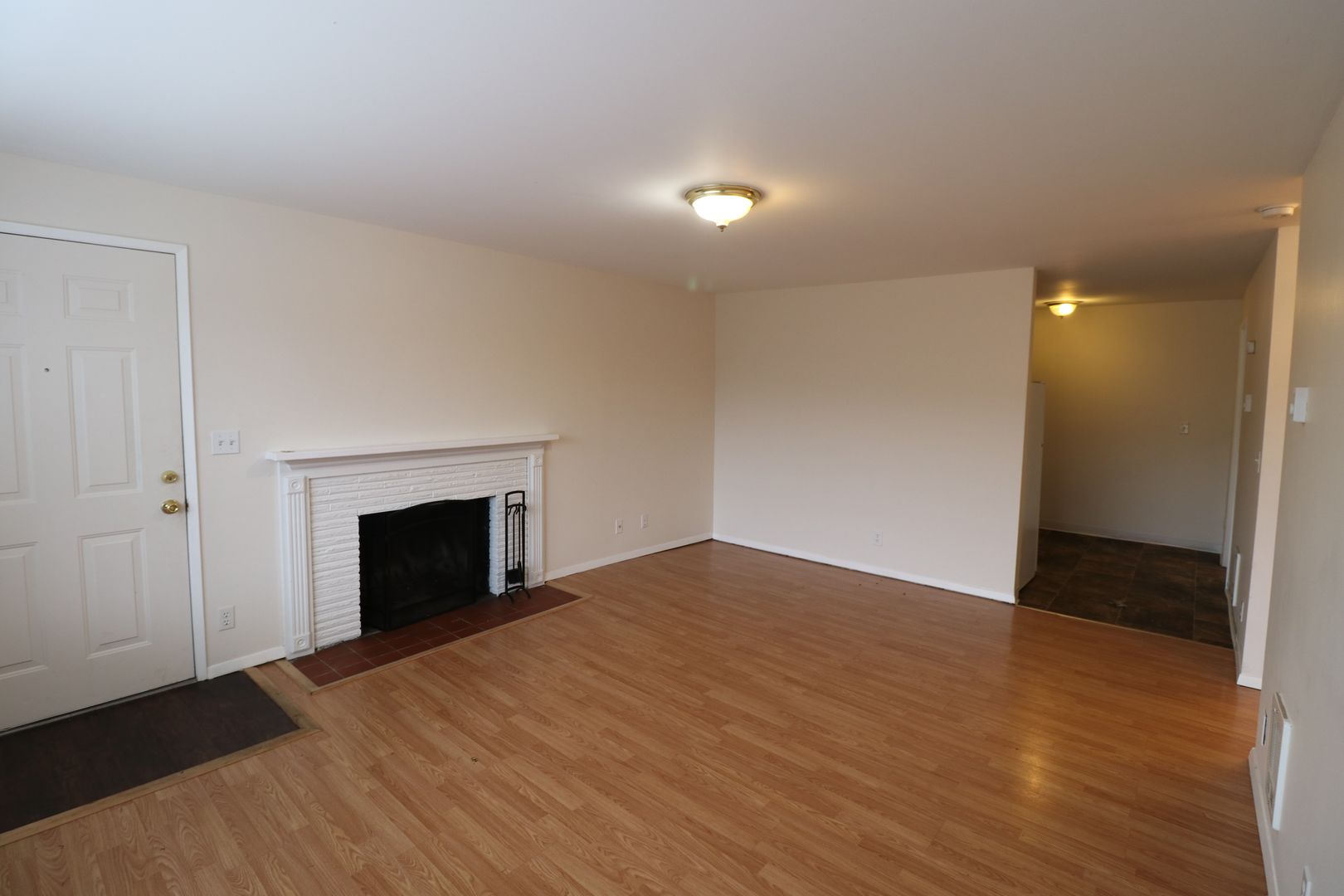 Seattle Apartment: 4050 Delridge Way SW