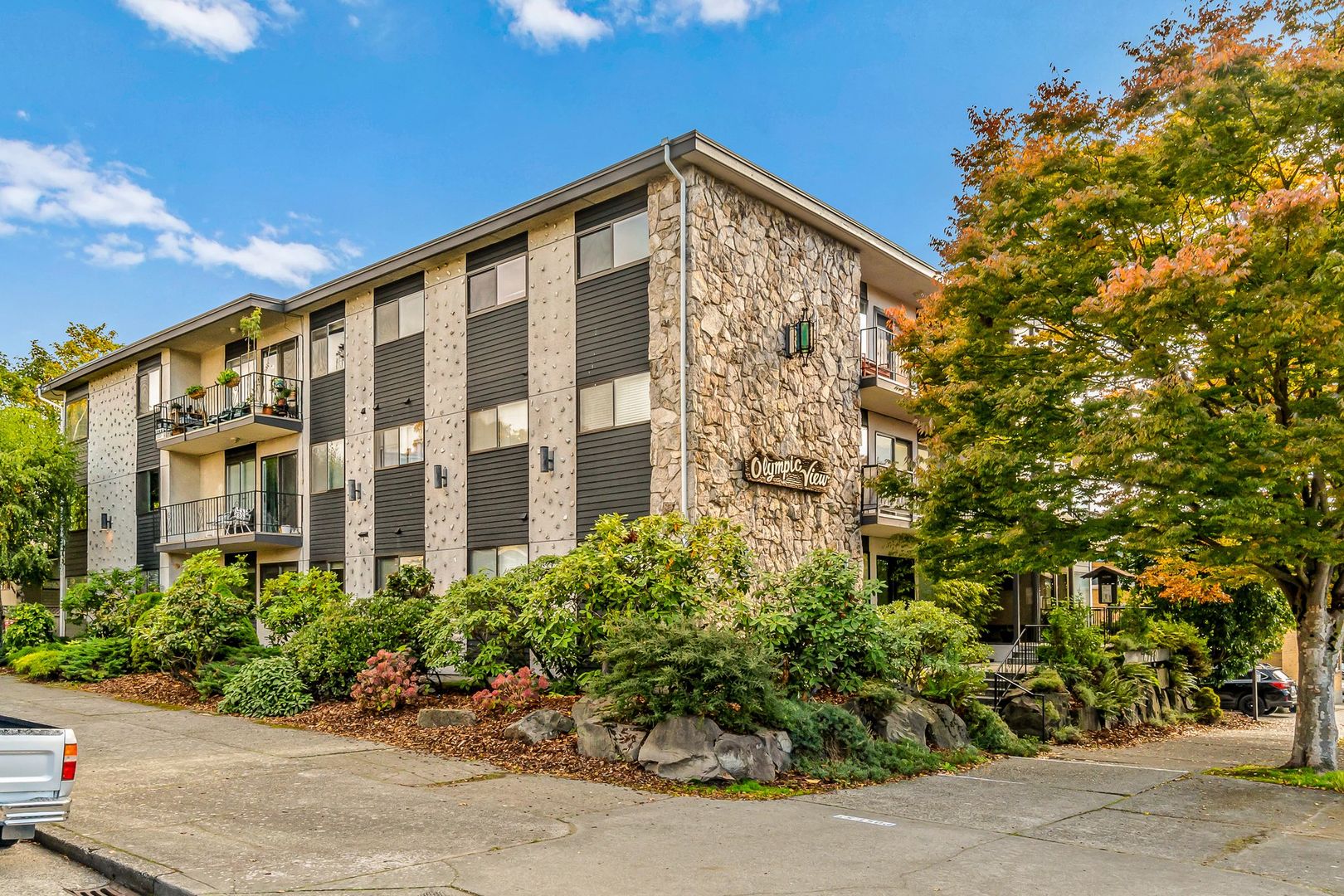 Seattle House: 6110 24th Avenue NW #104