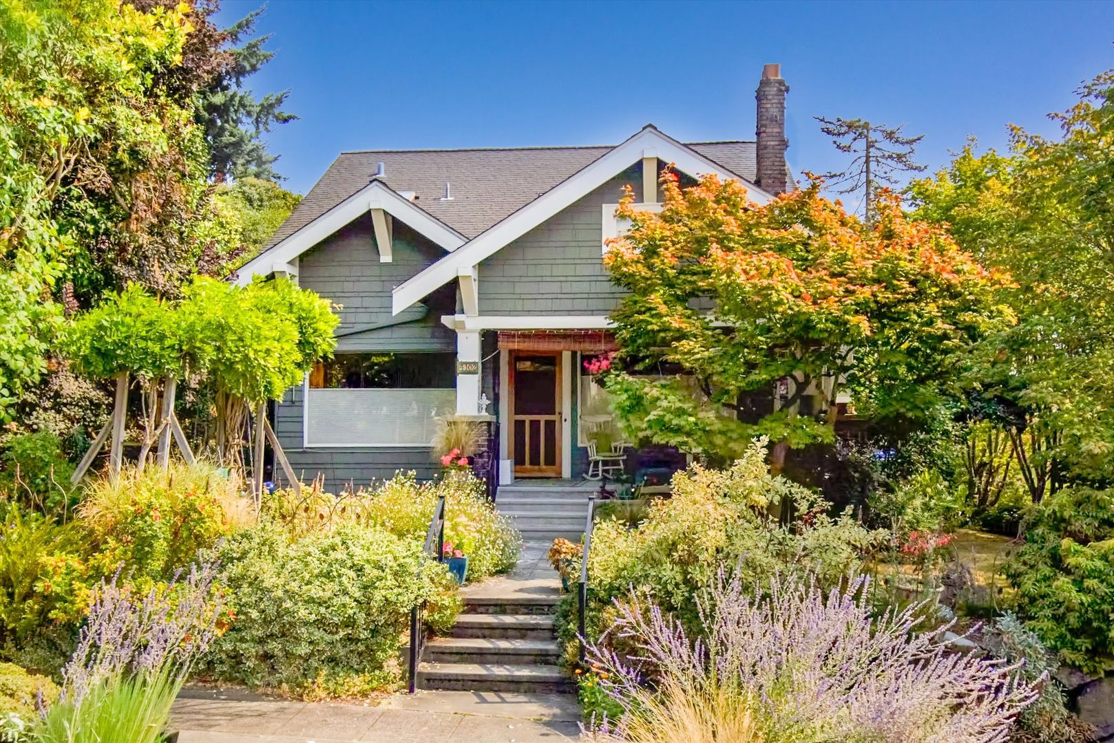 Seattle House: 4102 Sunnyside Ave N