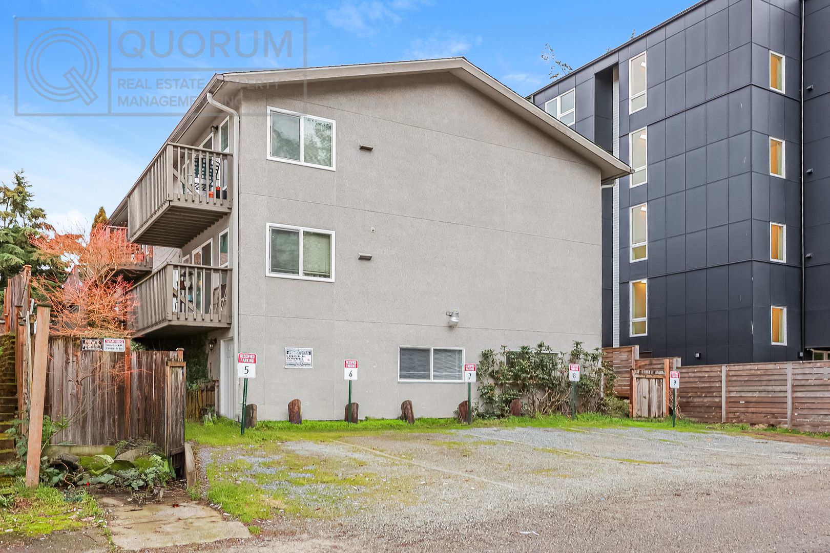 Seattle Apartment: 12326 33rd Ave NE