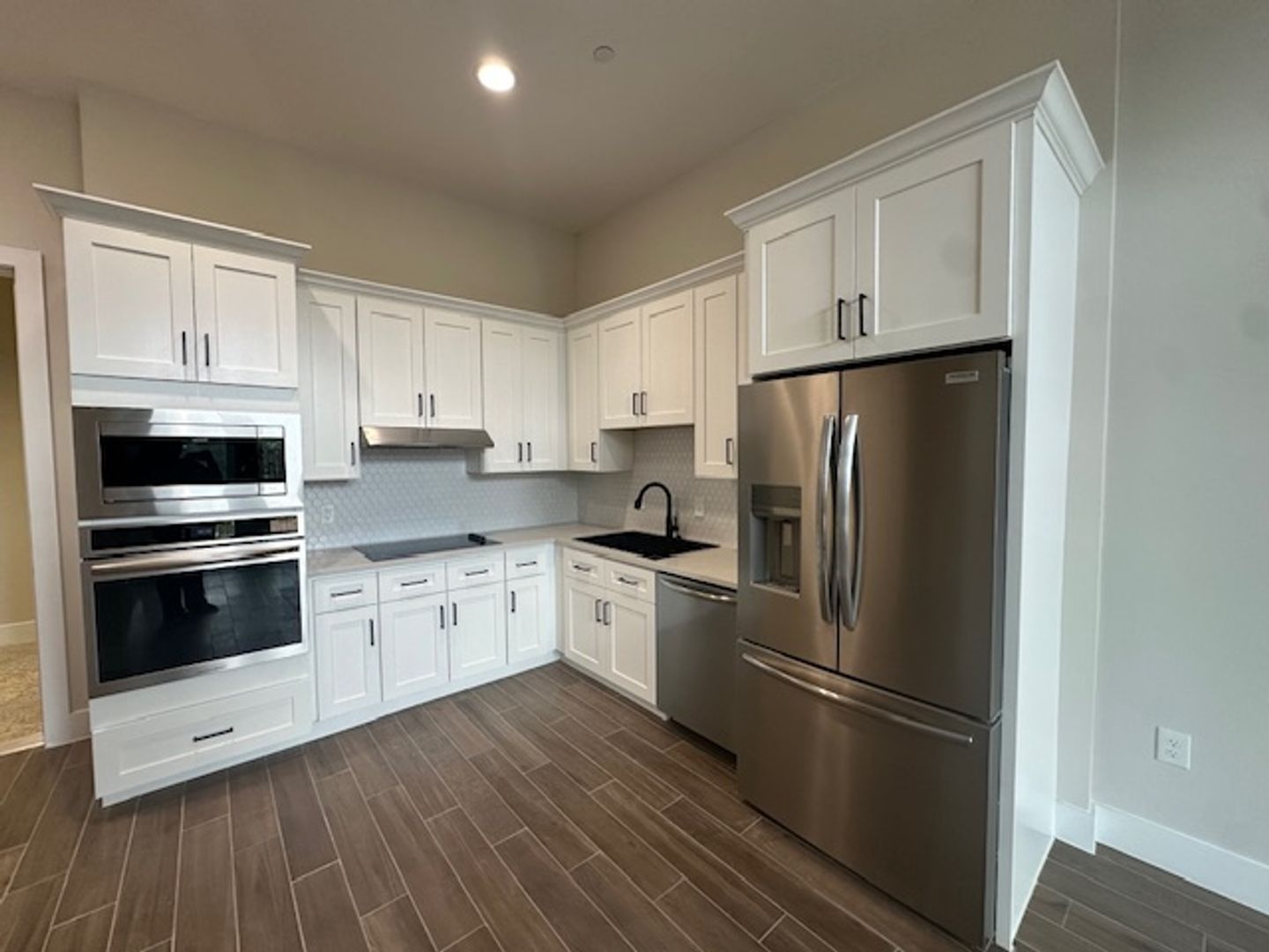 Montgomery Apartment: 900 New Day Ave