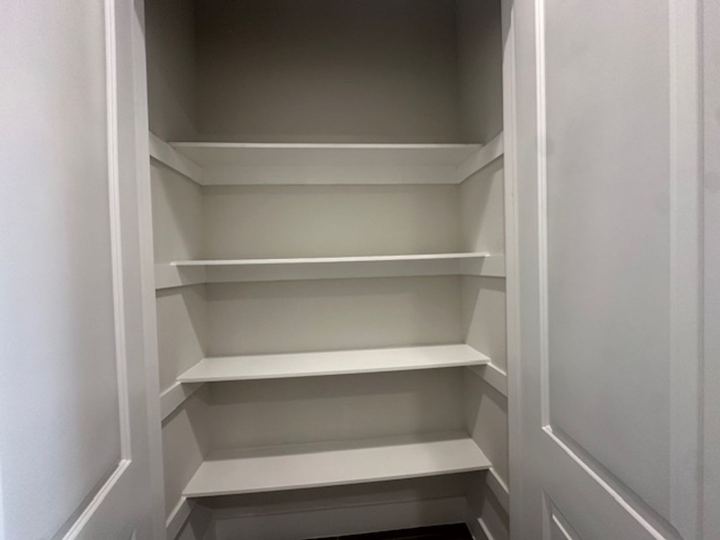 Montgomery Apartment: 900 New Day Ave