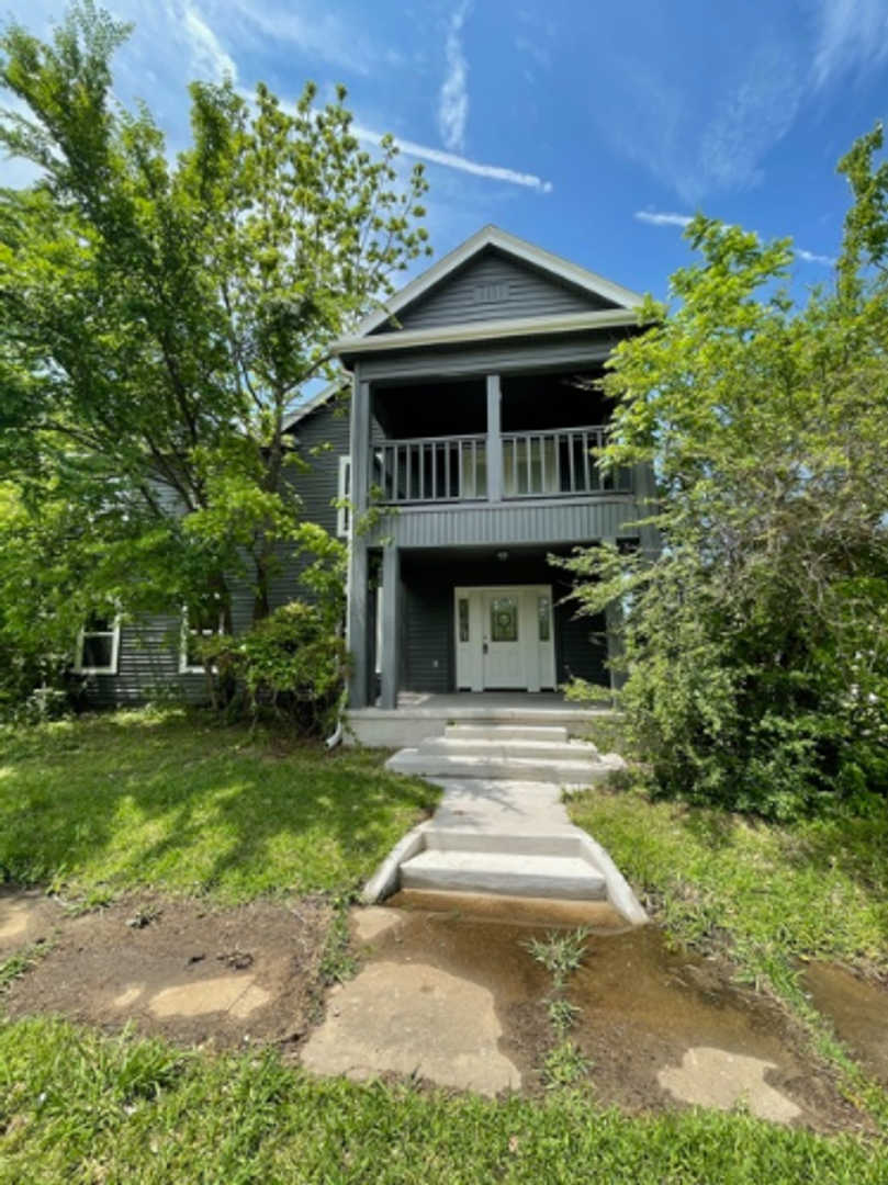 Denison House: 1000 W Gandy St