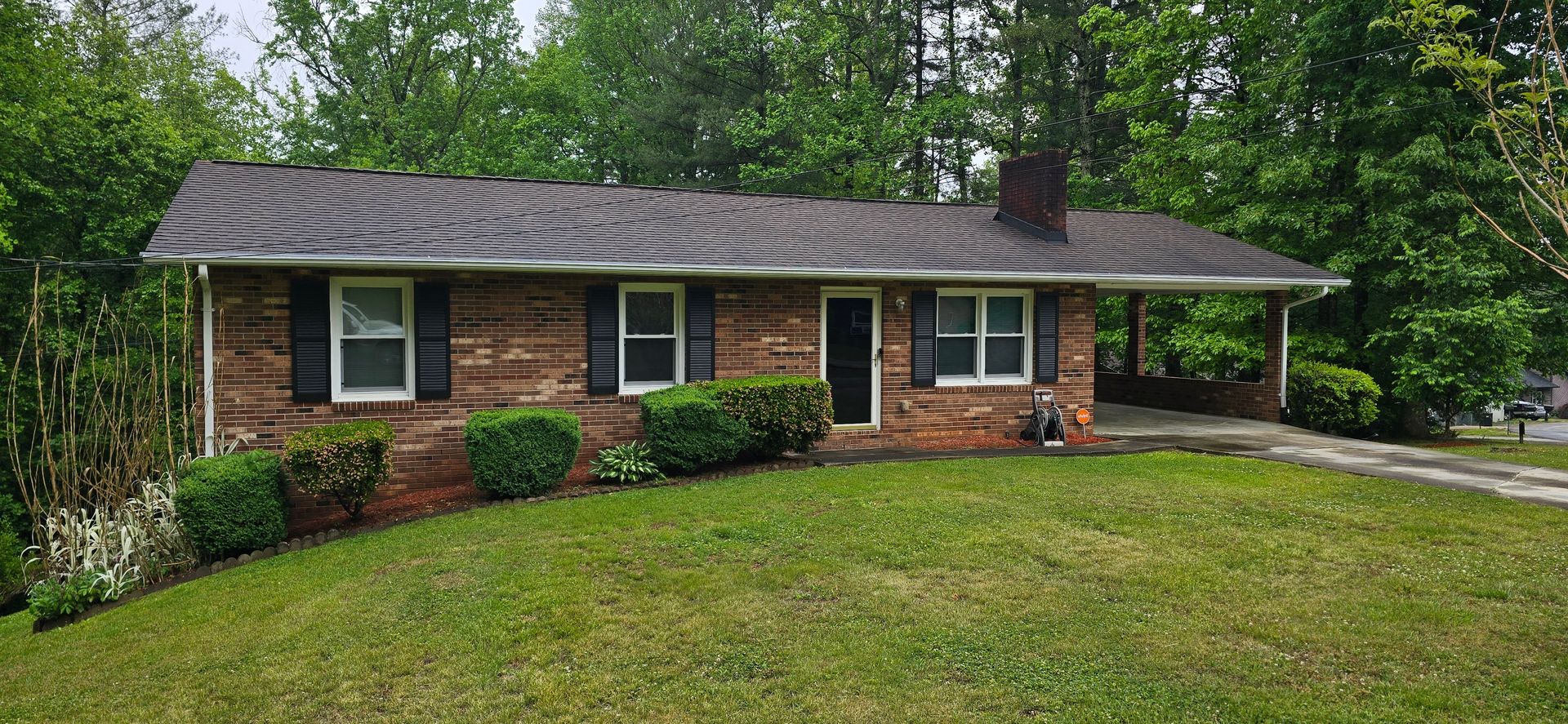 Lenoir House: 2735 Tablerock Road