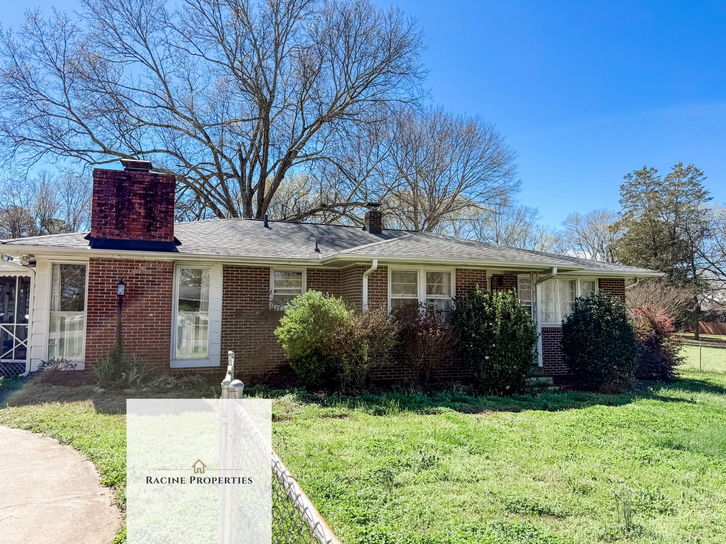 Greenville House: 408 Meadors Ave