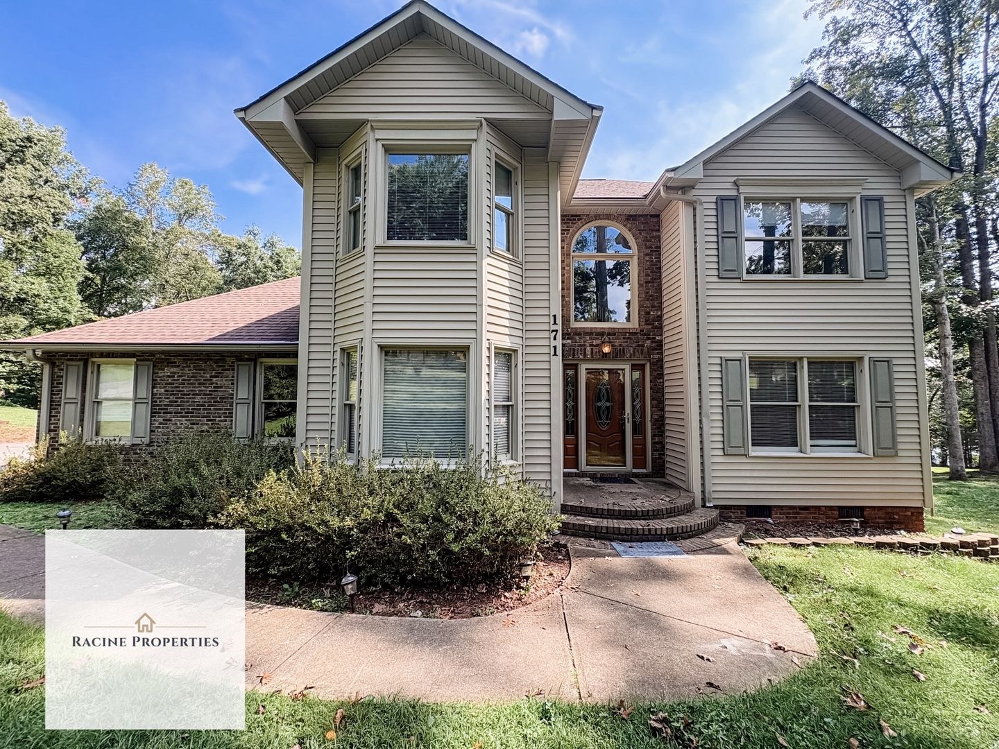 Inman House: 171 Waterford Dr