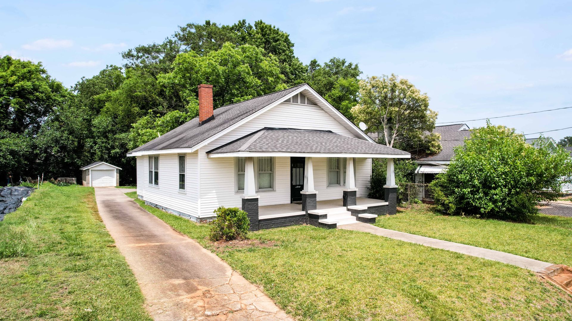 1166 Pendleton St 2 of 12