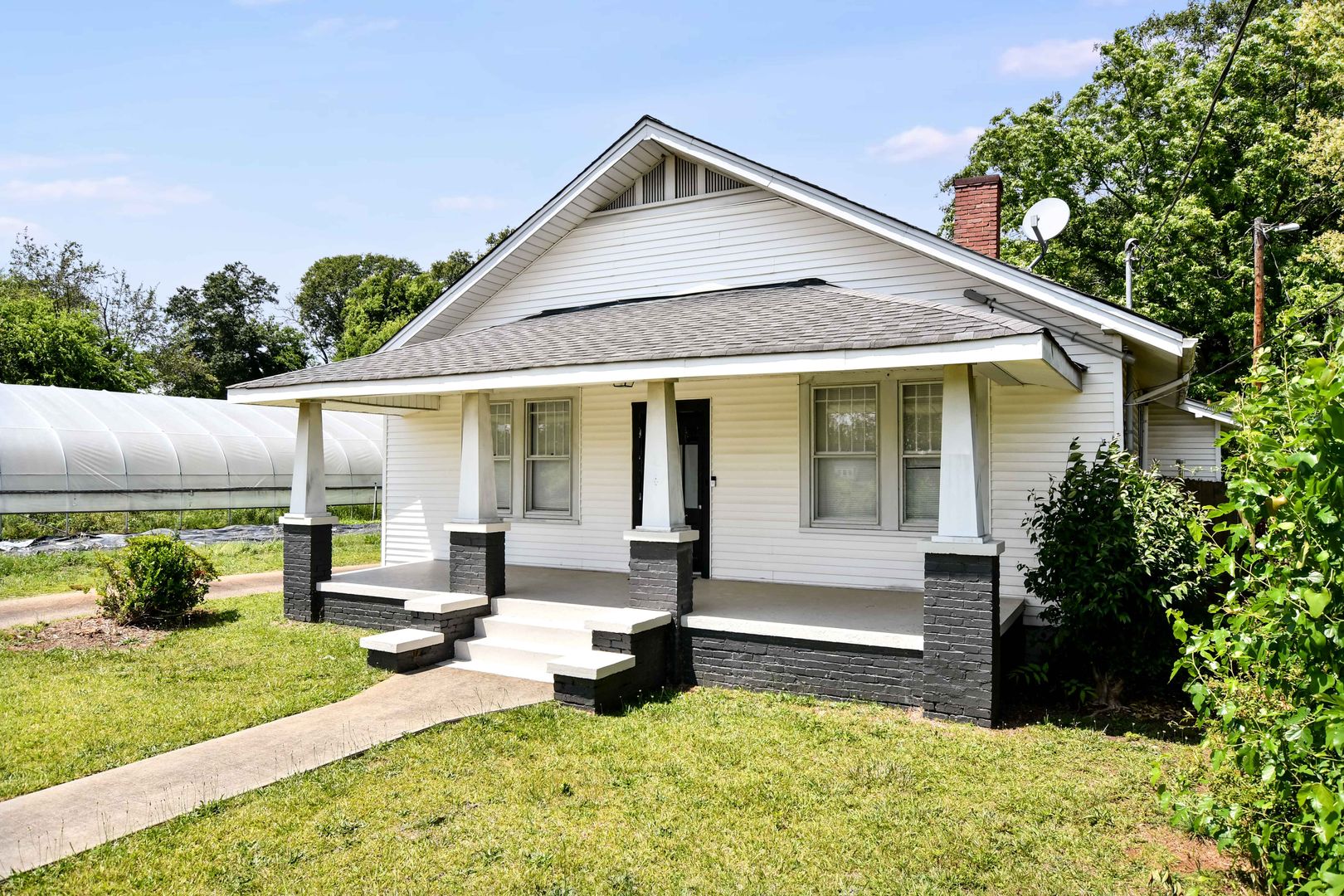 Greenville House: 1166 Pendleton St