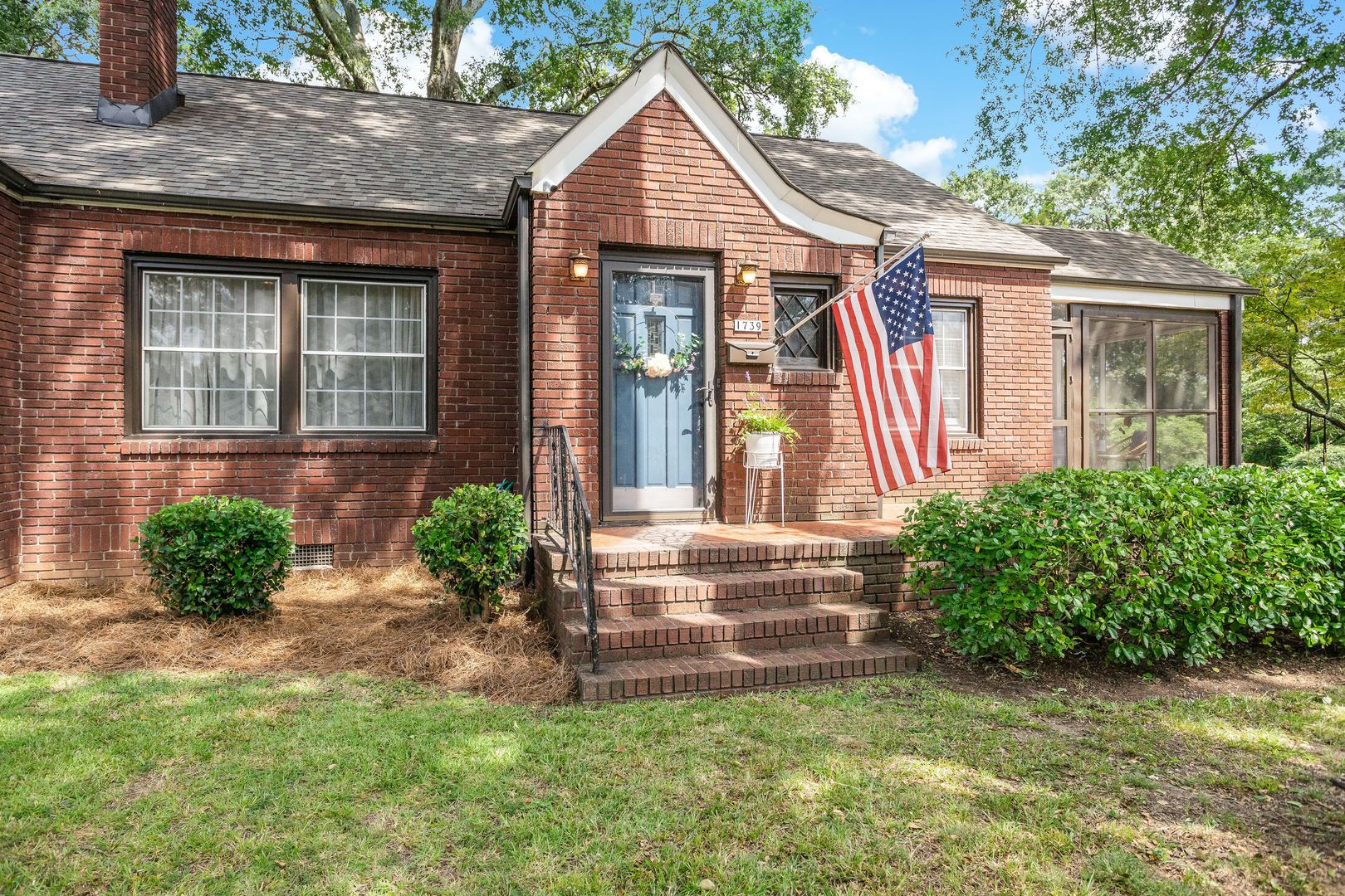 Greenville House: 1739 East North Street