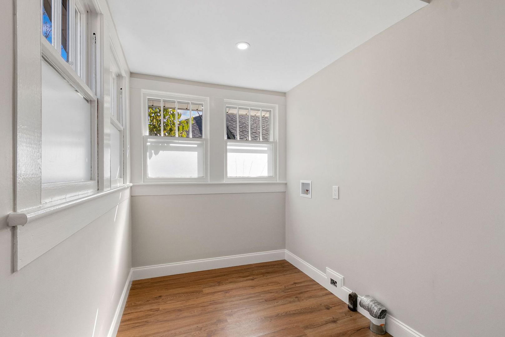 1166 Pendleton St 35 of 36