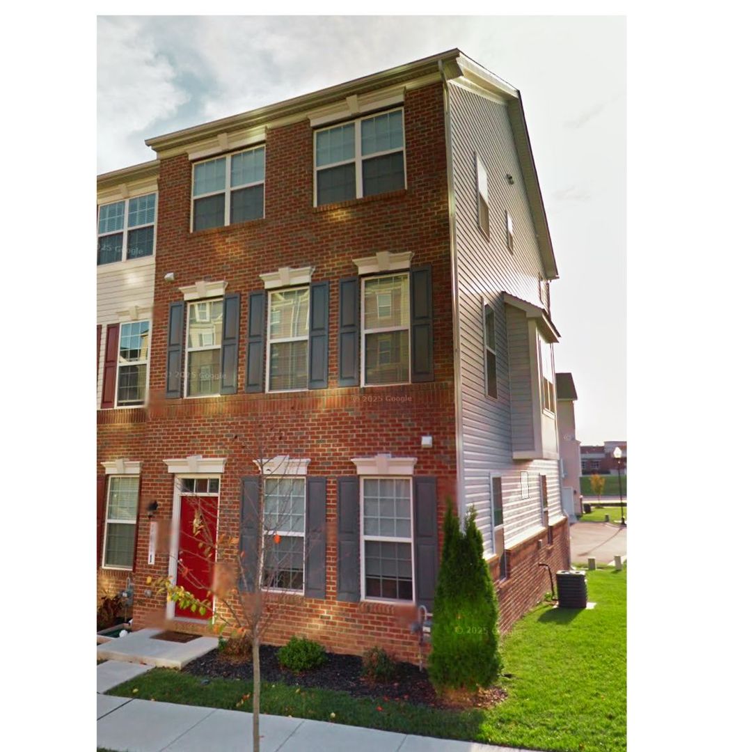 Frederick Townhome: 2611 Egret Wat