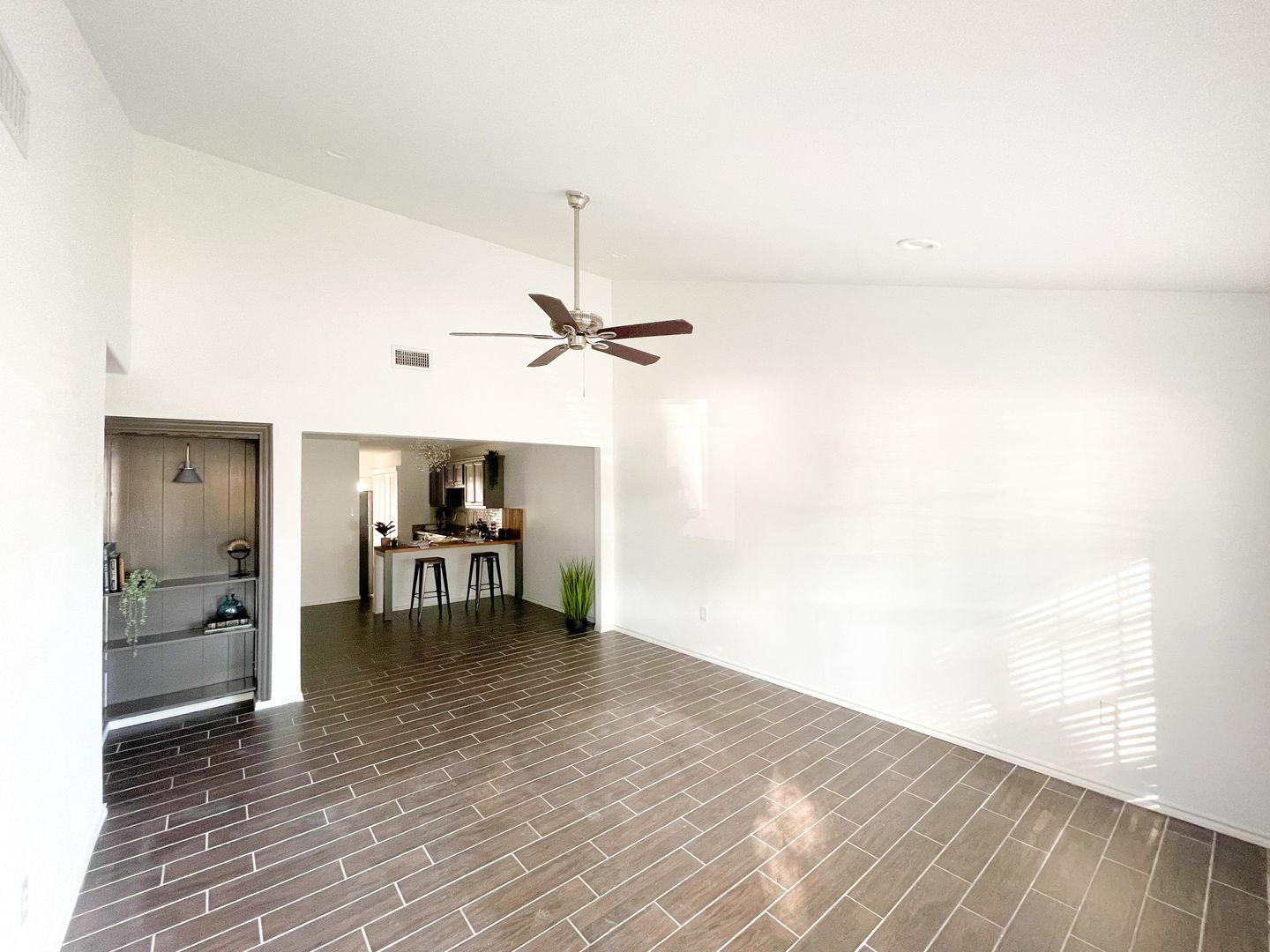 McAllen House: 1100 Shasta Avenue #5
